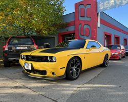 Dodge Challenger R/T 6.4 Scat Pack 392